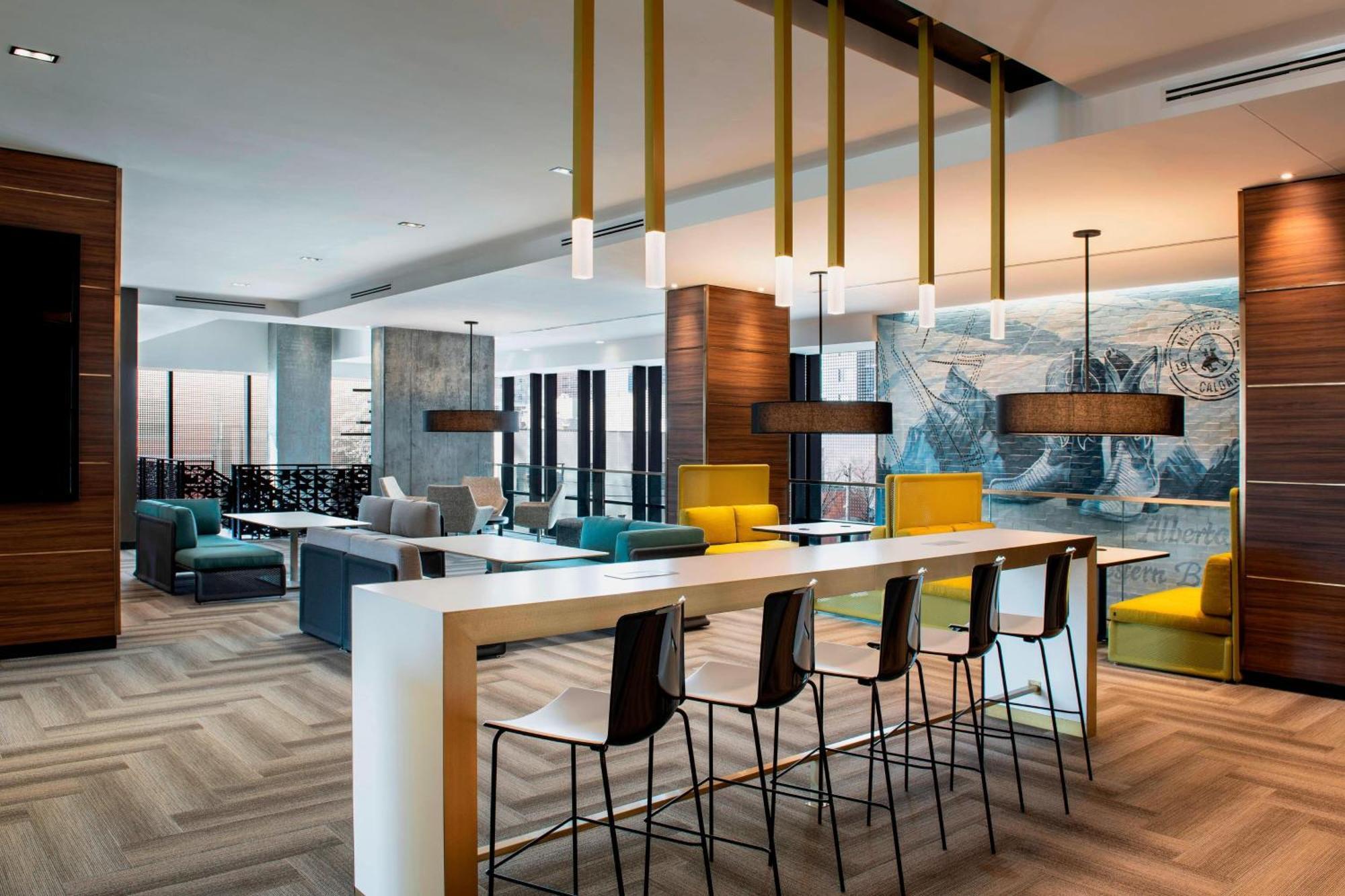 By Marriott Downtown/beltline District 3* Calgary