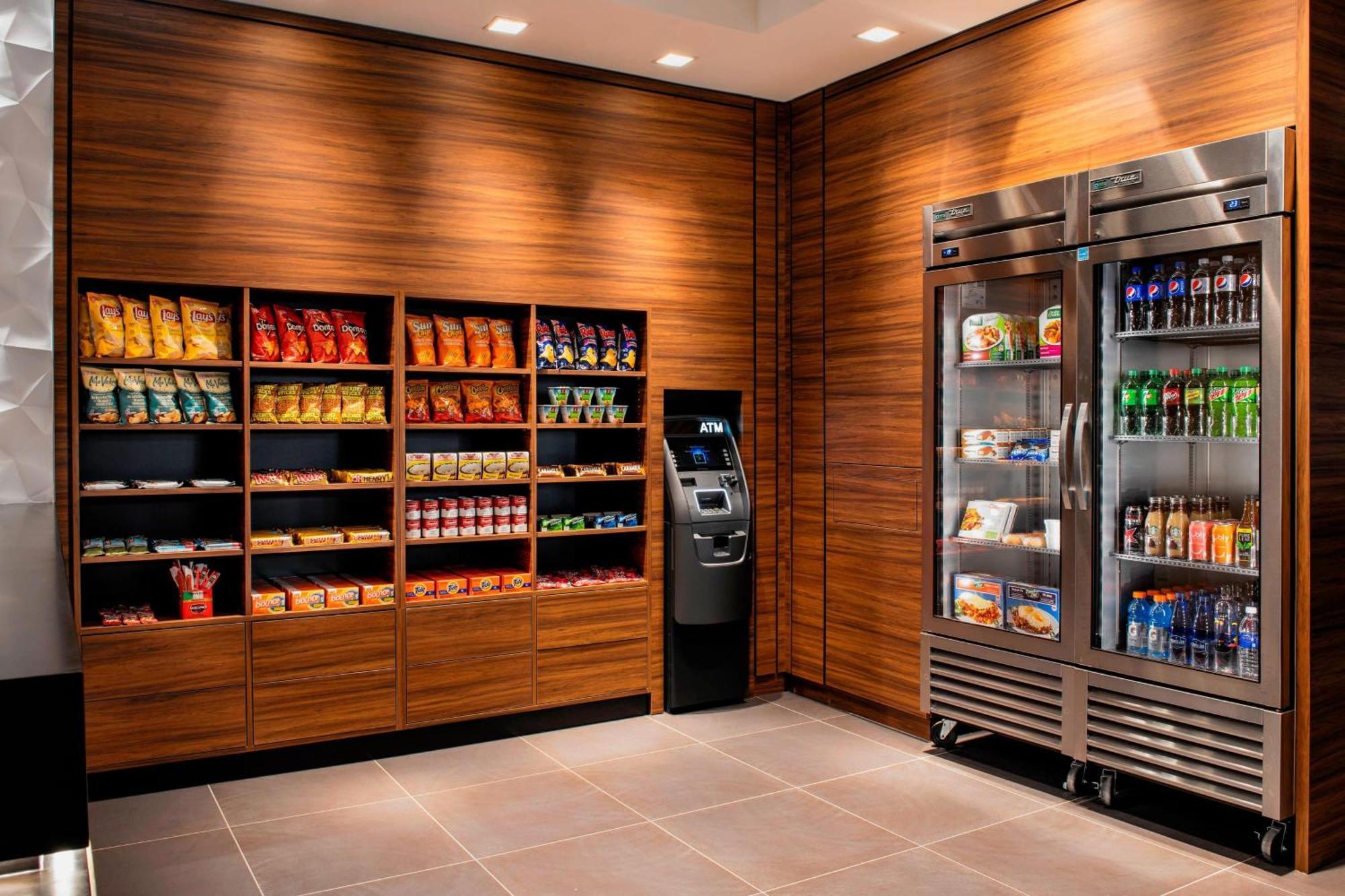 Hotel By Marriott Downtown/beltline District 3*